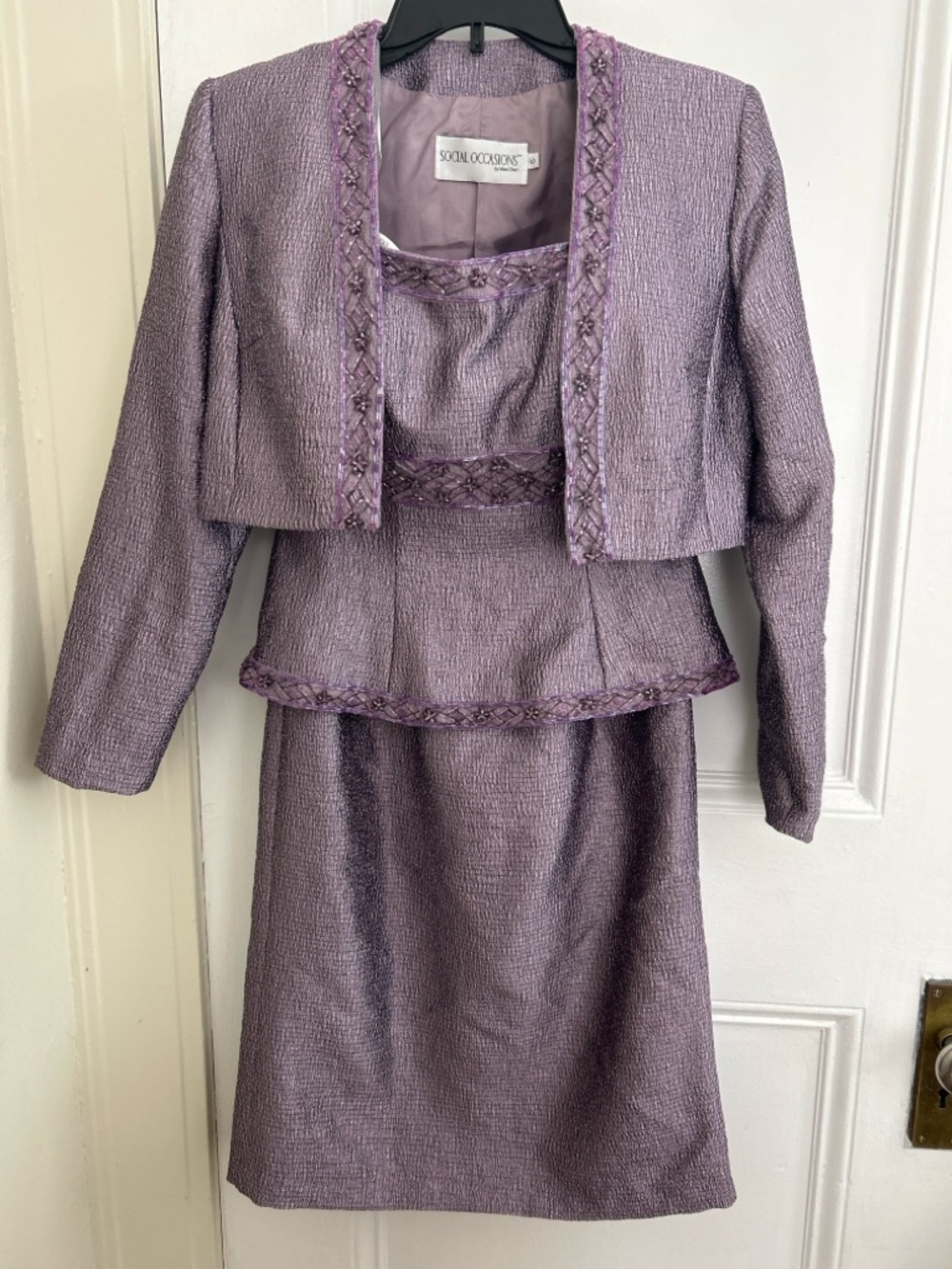 Social Occasions by Mon Cheri Lilac Embellished Two-PieceDress Suit Size 6